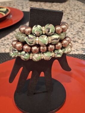 Camouflage Beaded Stretch Bracelet Stack - Green & Bronze